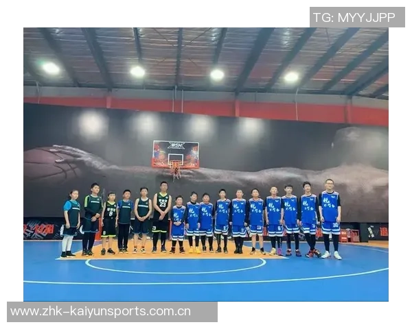 重庆篮球队在耐力排行榜中荣登第4名展现出色竞技状态和团队精神 重庆篮球队在耐力排行榜中荣登第4名展现出色竞技状态和团队精神